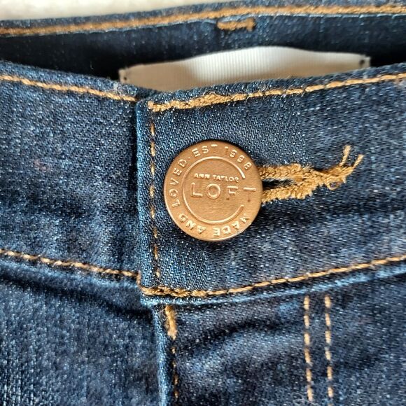 LOFT Women’s Modern Straight Jeans Size 6 28 Dark Wash Denim Classic Mid Rise - Picture 3 of 10